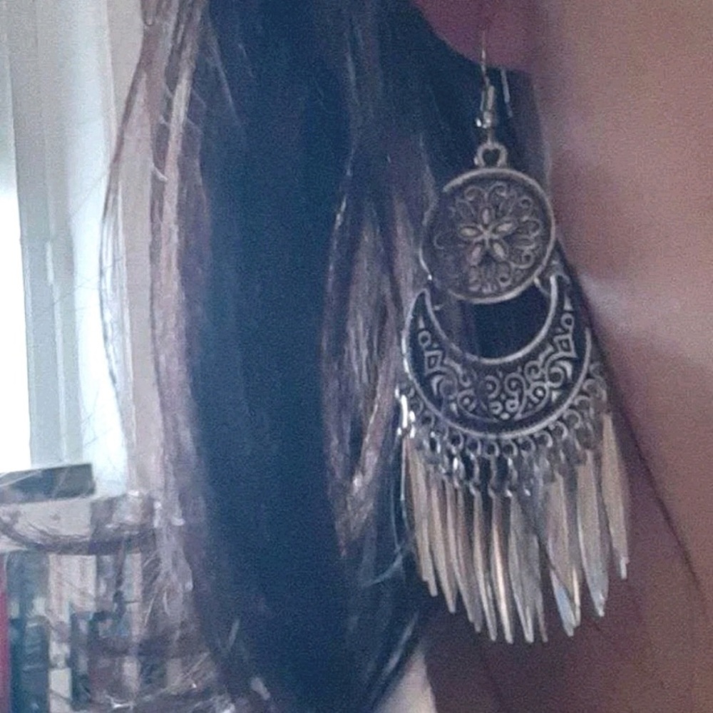 bohemian tassel drop silver metal earrings - Picture 4 of 7